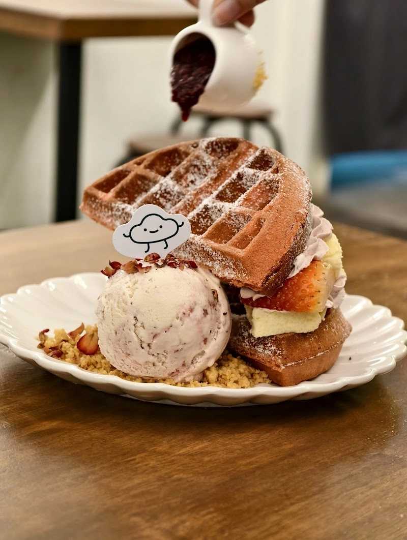 Fluffed Cafe @ Taman Paramount