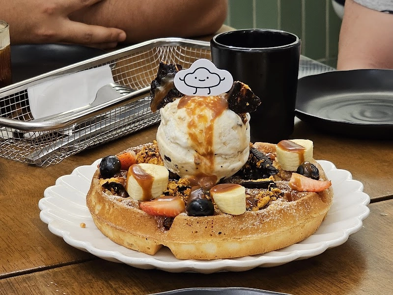 Fluffed Cafe @ Taman Paramount